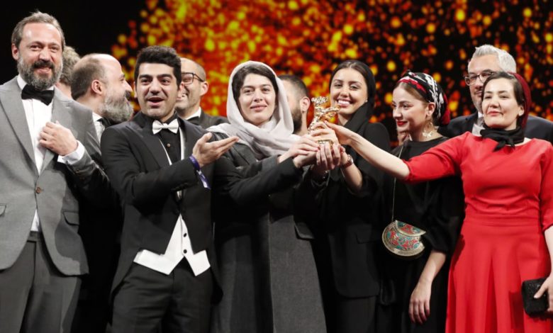 Photo of Da Berlino tre vincitori: Iran, Italia e Irons